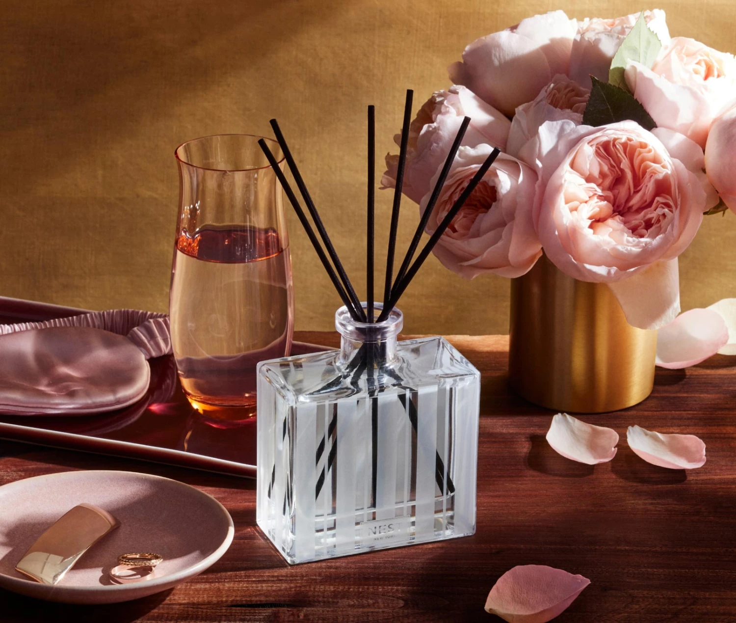 Rose Noir & Oud Reed Diffuser Rose Noir & Oud Reed Diffuser -Fragrances Sales NESTNY CORE RO DIF REED 2